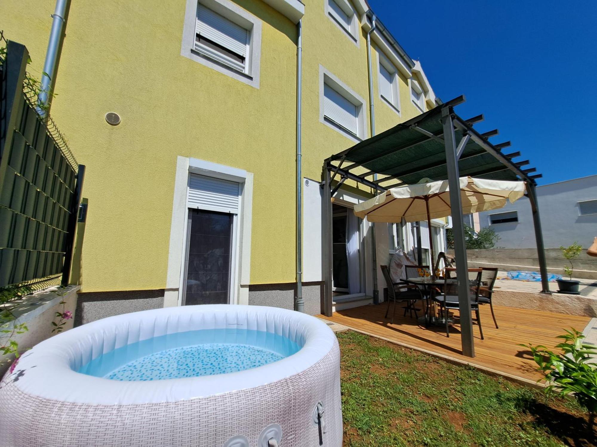 Jalumi Apartment Zadar Exterior photo